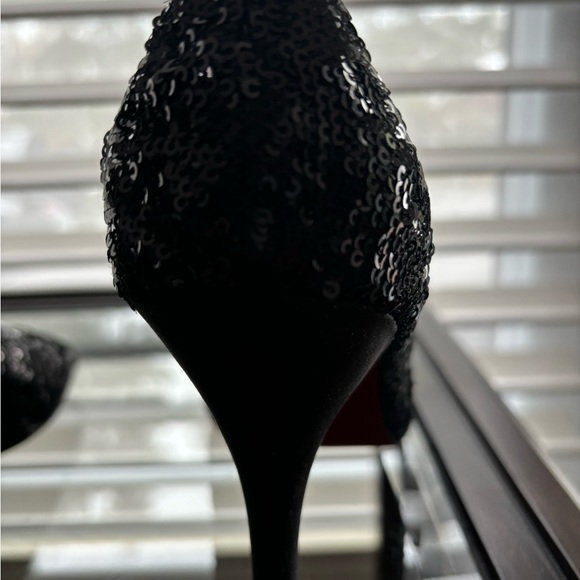 Black sequin peep-toe pumps - Picture 8 of 8